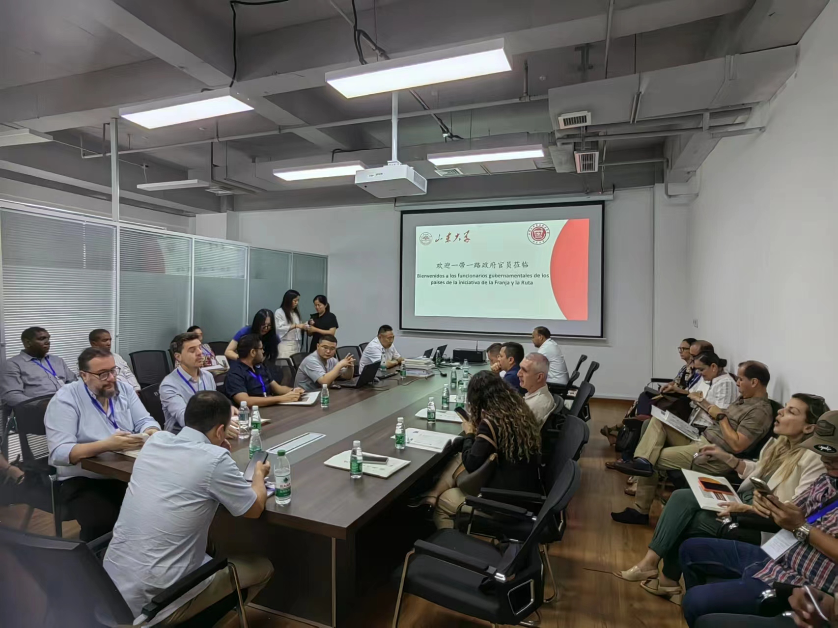 &#31859;&#20848;&#23448;&#26041;&#32593;&#39029;&#29256;&#45;&#31859;&#20848;&#77;&#105;&#76;&#97;&#110;&#40;&#20013;&#22269;&#41;
